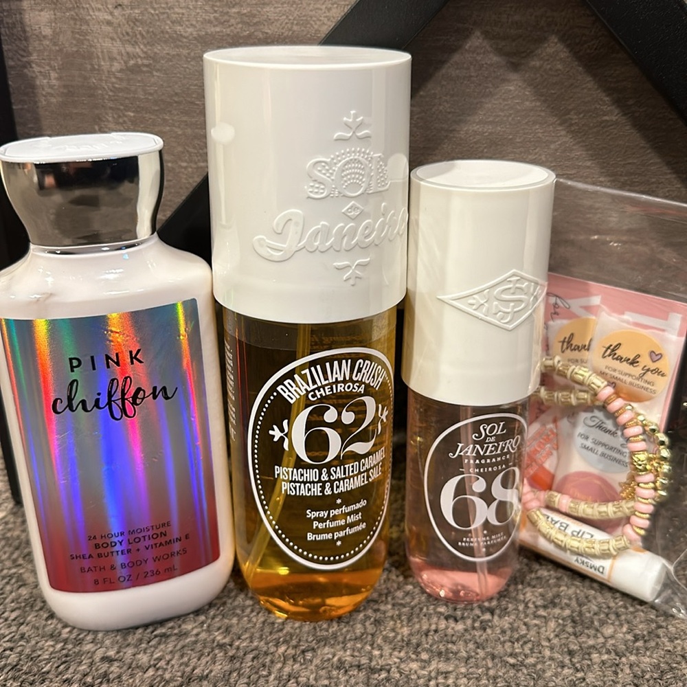 NWT Sol De Janeiro BUNDLE